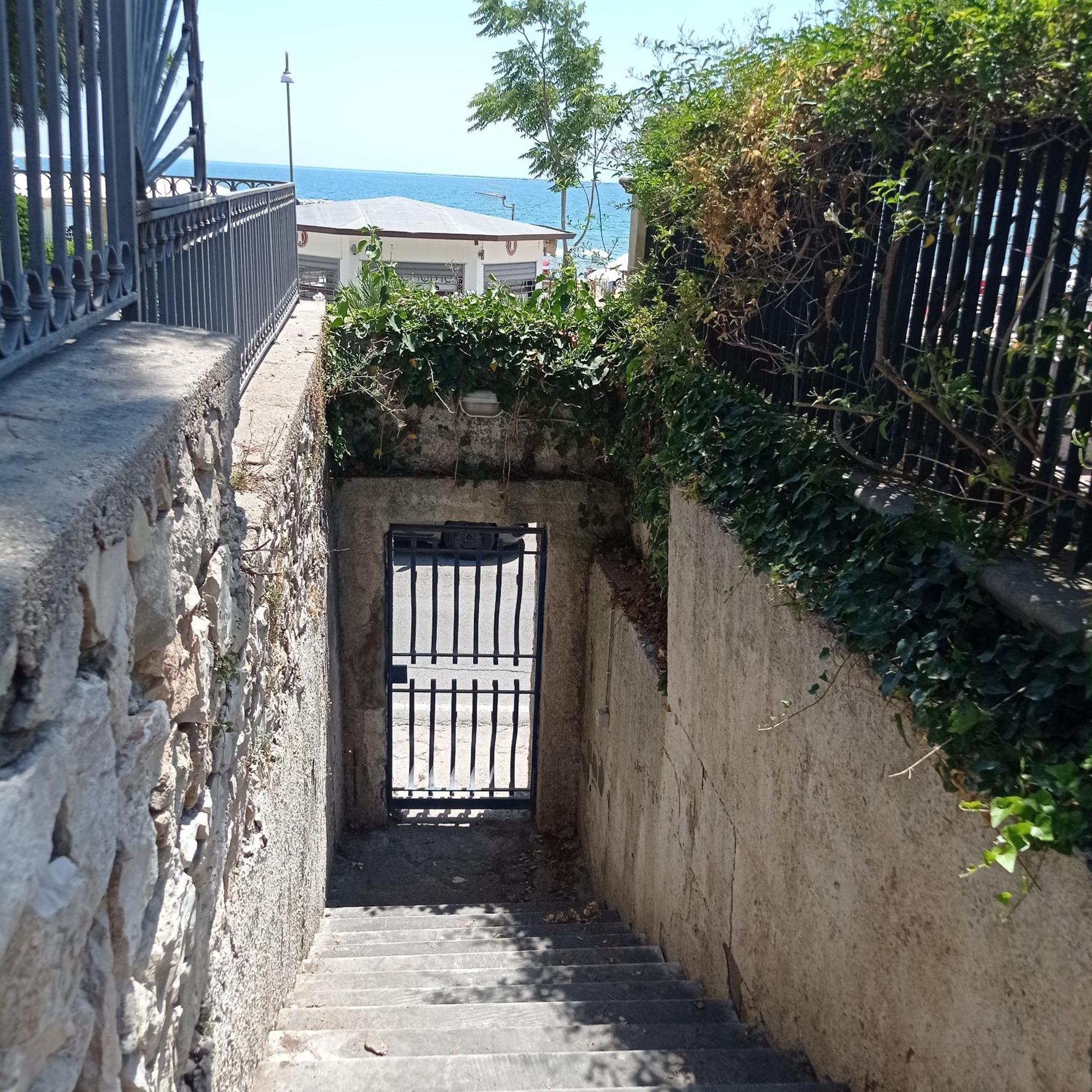 Alloggio Panoramico Sul Mare Di Vindicio Formia Buitenkant foto